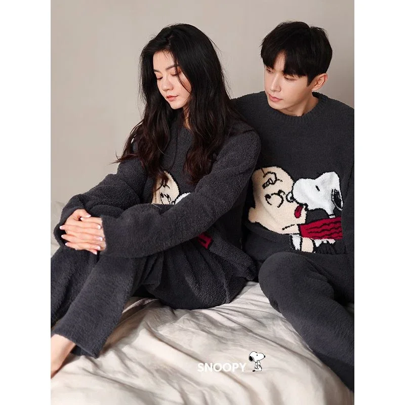 MINISO Snoopy male and female couples new creative personalized cartoon pattern plus velvet thickened warm home clothing set