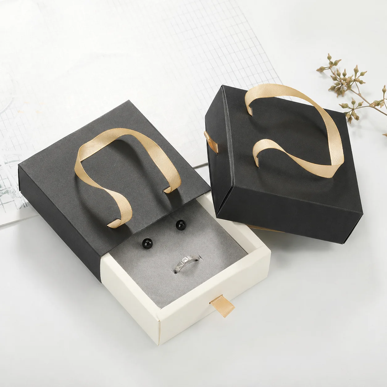 Cardboard Jewelry Storage Box Minimalist Velvet Lined Jewelry Box Portable Jewelry Box Velvet Lined For Birthday Gifts