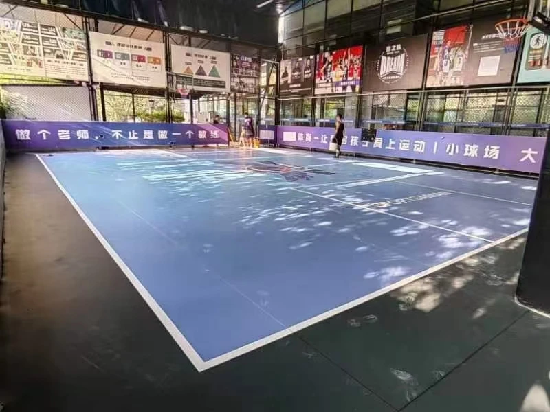 سجادة رياضية كبيرة الحجم للمحكمة الرياضية الداخلية غير قابلة للانزلاق وأرضيات معدنية من مادة PVC مصنوعة من خشب القيقب وكرة السلة من الفينيل