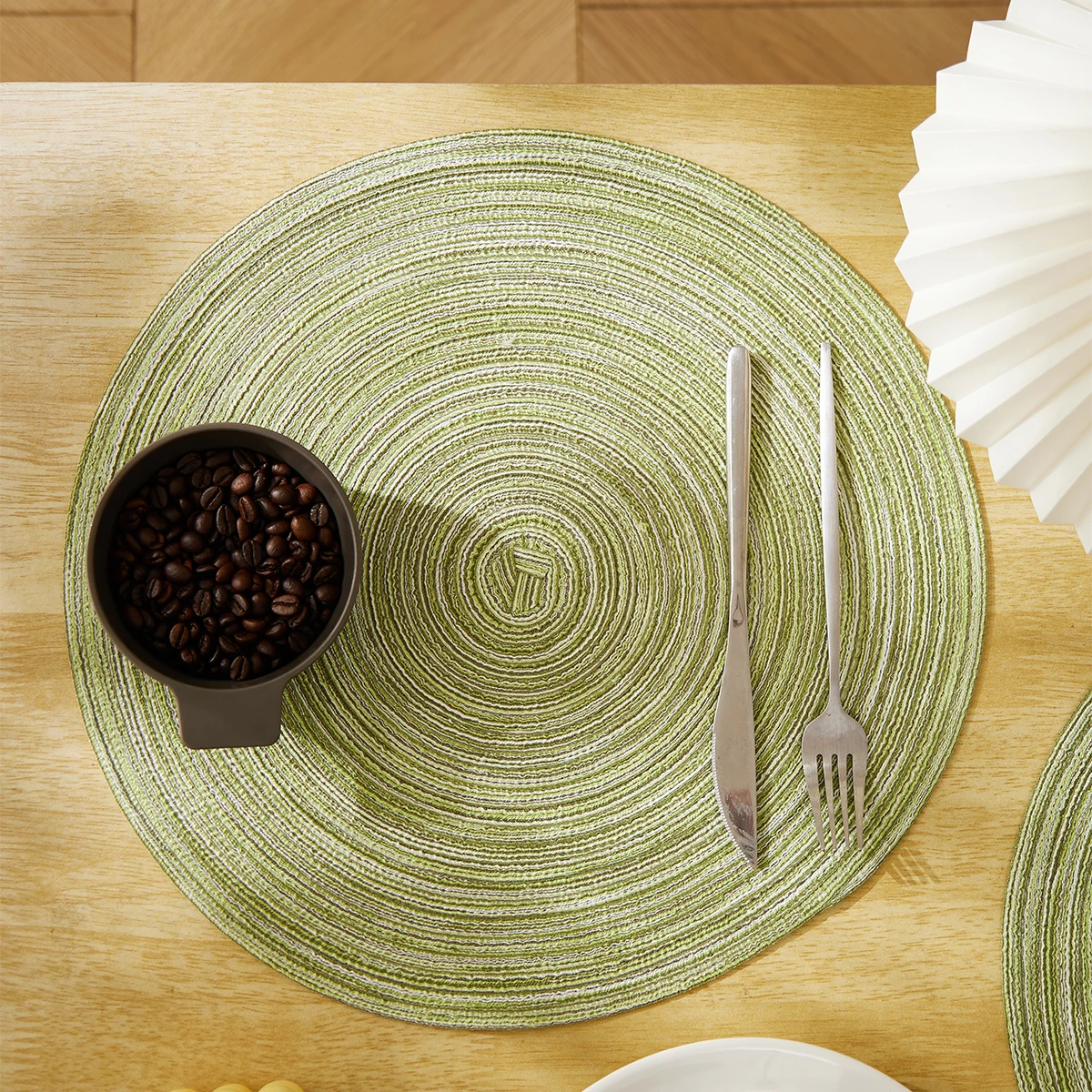 4pcs/set High Quality Handmade Round Woven Braided Placemats 15 Inch Round Table Mats for Dining Tables