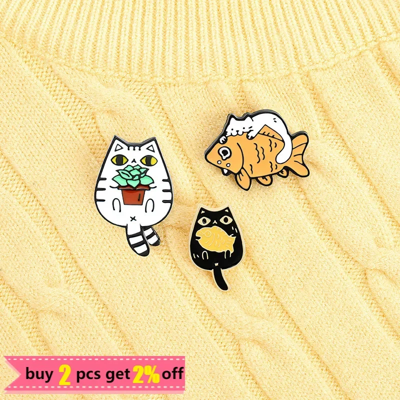 Cat Eats Fish Enamel Pin Custom Cute Kitten Animal Brooches for Women Men Backpack Lapel Pins Food Badges Jewelry Gift Wholesale