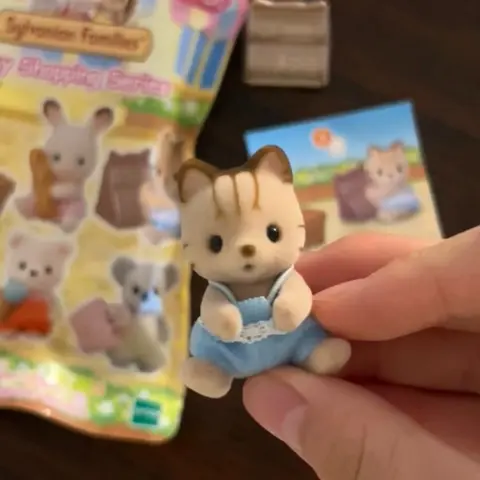 Sylvanian Families Toys Söta Figurer Kök Leksak För Flickor Ternuriner Barnens Köksset Barnleksaker Calico Critters Anime 8 best sales Sylvanian familjens katter - №3