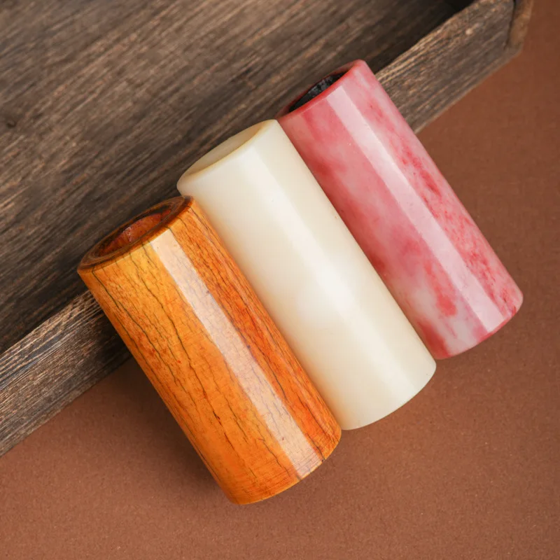 25x70mm Natural Camel Bone Handheld Ornament, Unrefined Bone Stick Material for Hand Culture Play, Oily and Smooth Bone Ring