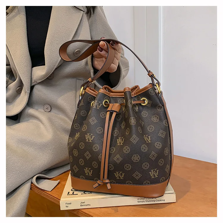 

​​Minimalist Bucket Bag 2025, Small Crossbody Shoulder Purse, Vintage Style Daily Use Bag​​