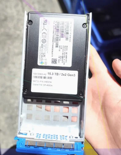 

For NETAPP X4020A 108-00902 15.36T SSD X4020A Gen3