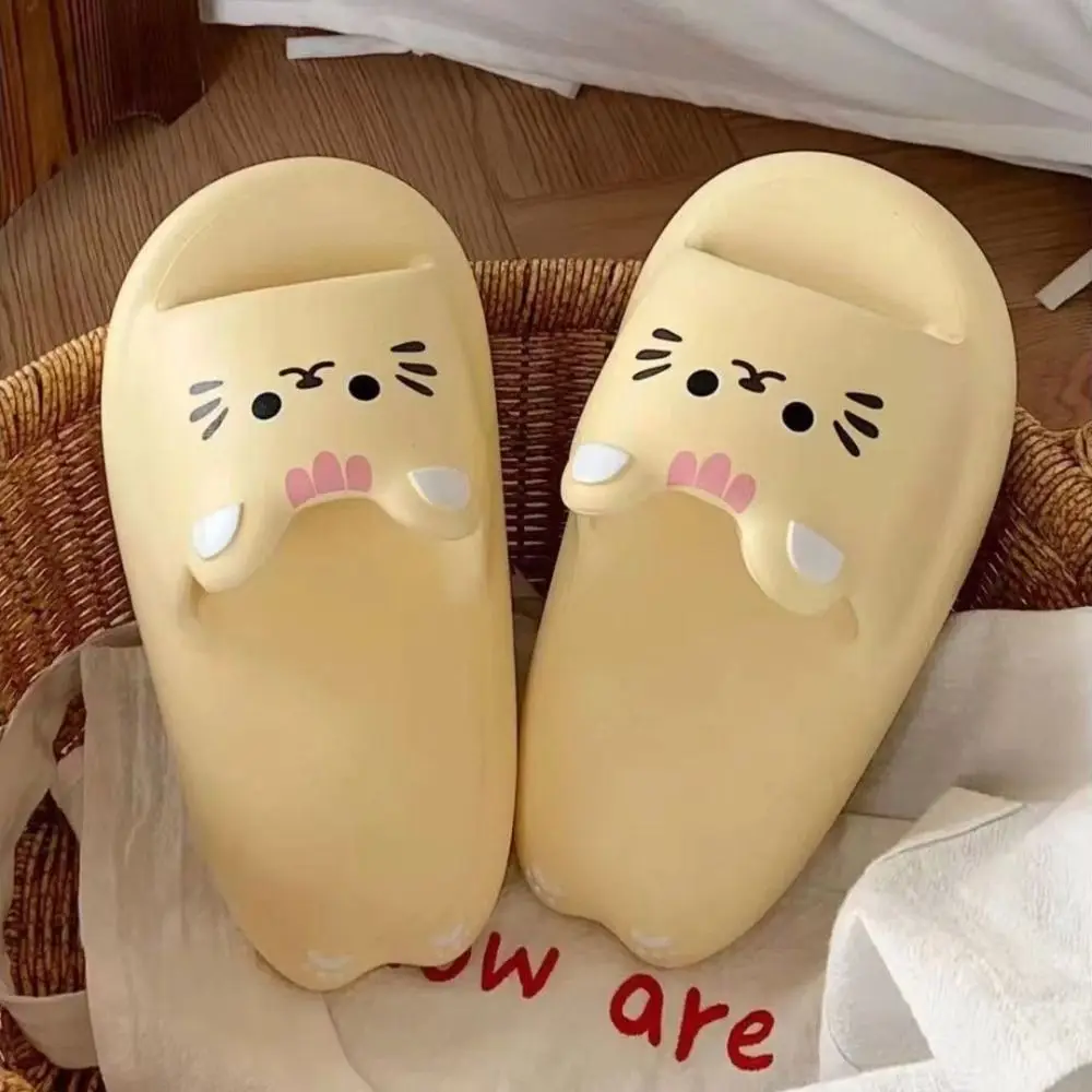 Belle pantofole di maiale gatto cartone animato Simpatiche pantofole antiscivolo Kawaii da donna Scarpe da spiaggia con suola morbida Sandali da donna