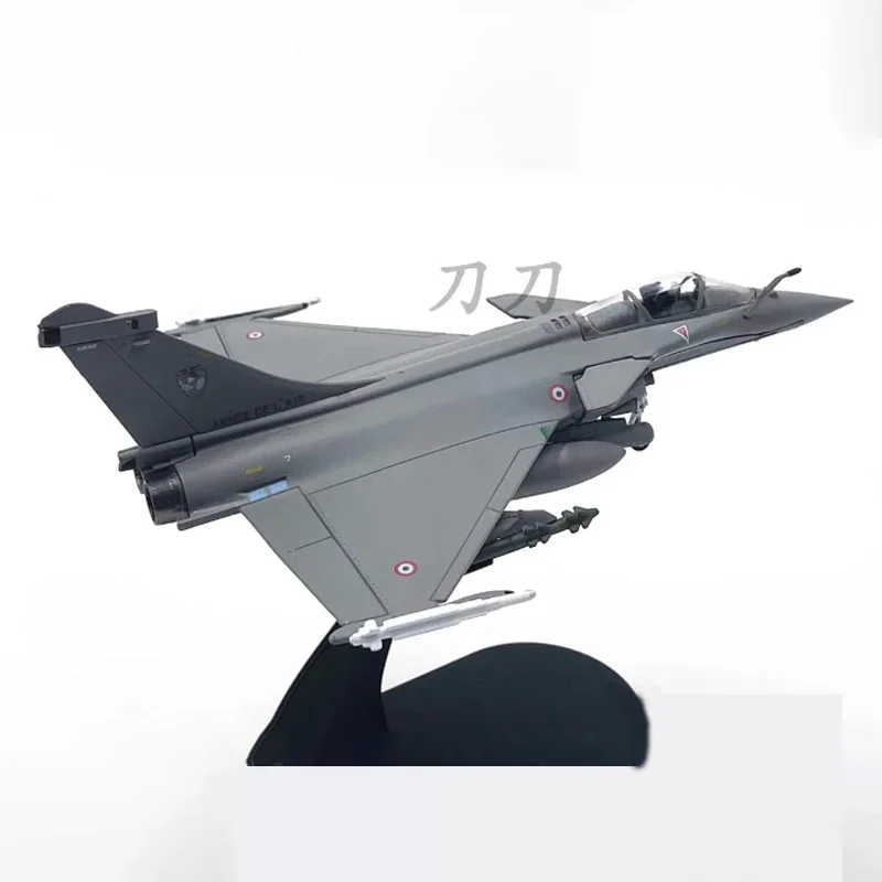 Diecast 1:100 Scale French Air Force Rafale C fighter Alloy Aircraft Finished Model Static Decoration Souvenir Gifts For Adult