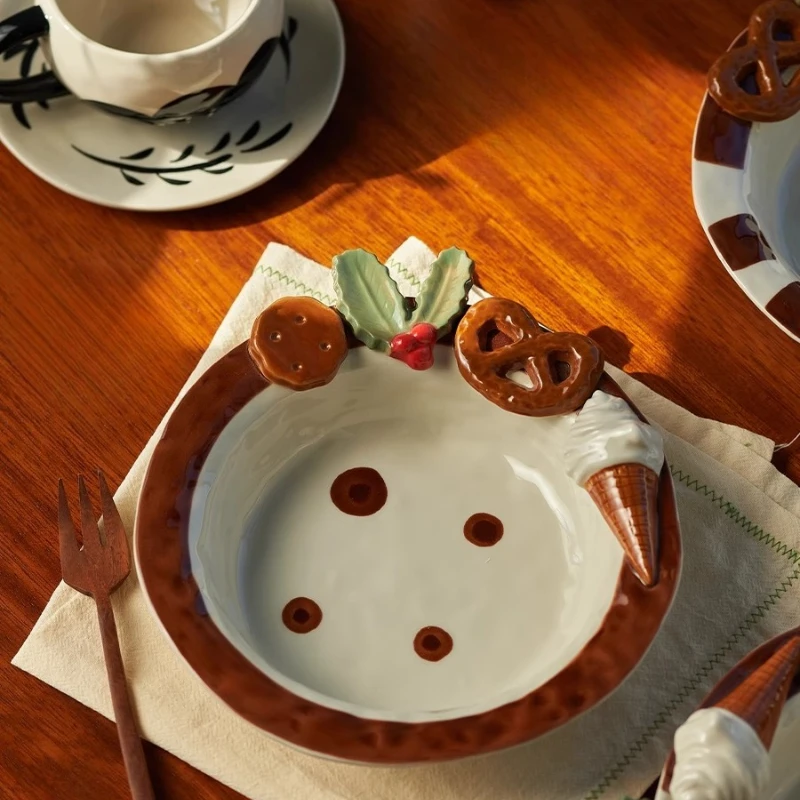 

Тарелка для фруктового салата, милая керамическая ручная роспись, рельефная высокоэстетичная обеденная тарелка, подглазурная цветная десертная тарелка