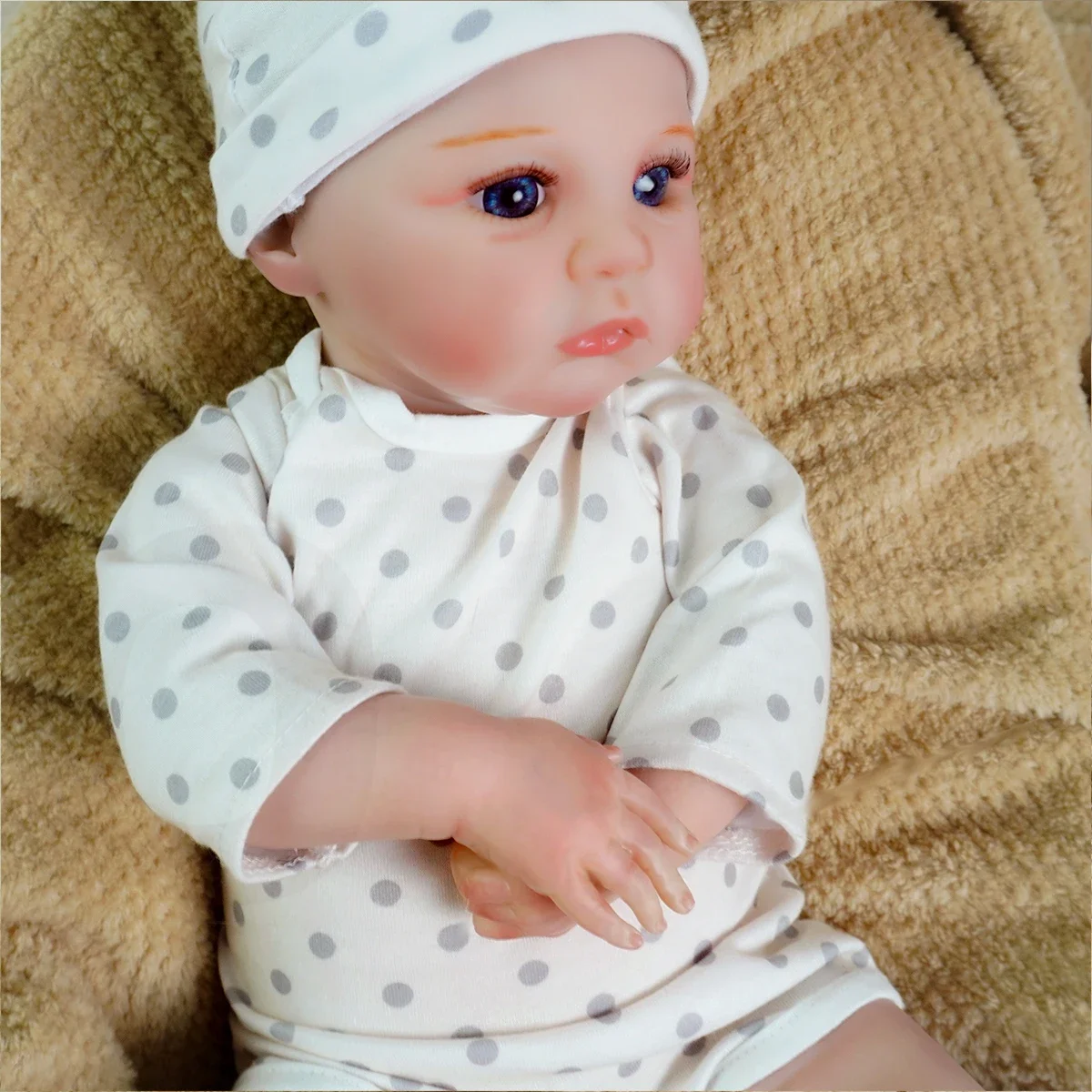 

Realistic Reborn Baby Doll Realistic Newborn Doll Real Life Baby Dolls Suitable for Children Gift Toys 3D Skin Visible Veins