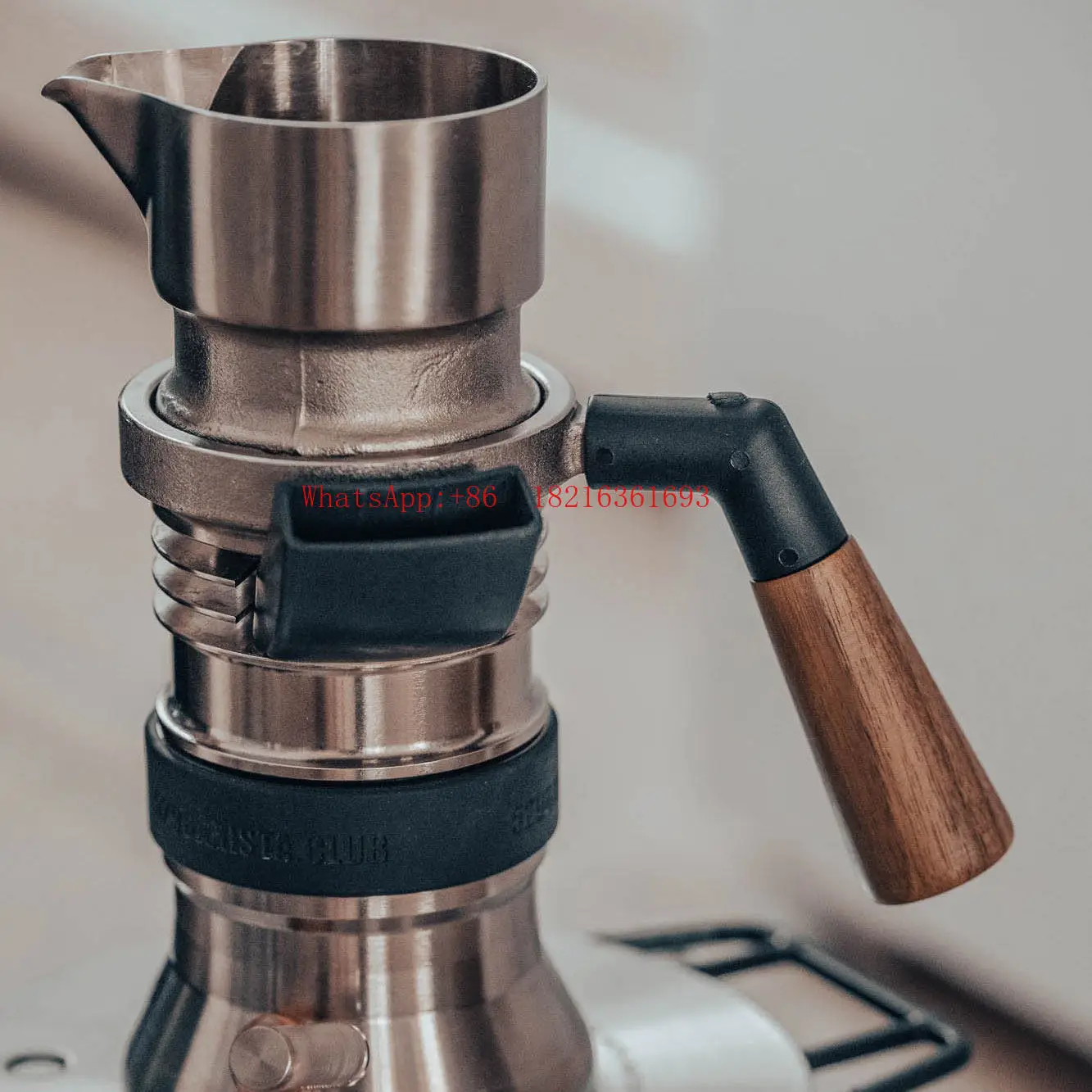 Latest Arrival Italian Coffee Machine With Multi-specification Walnut Handle