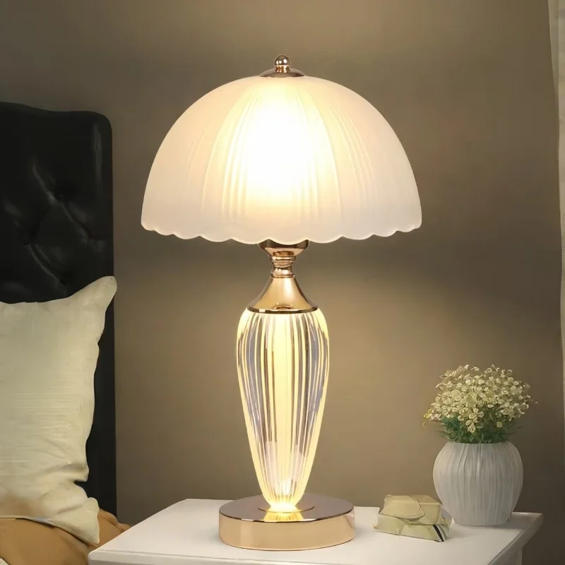 

Mushroom minimalist glass desk lamp, bedside lamp, bedroom bedside table decoration, dimming lamp