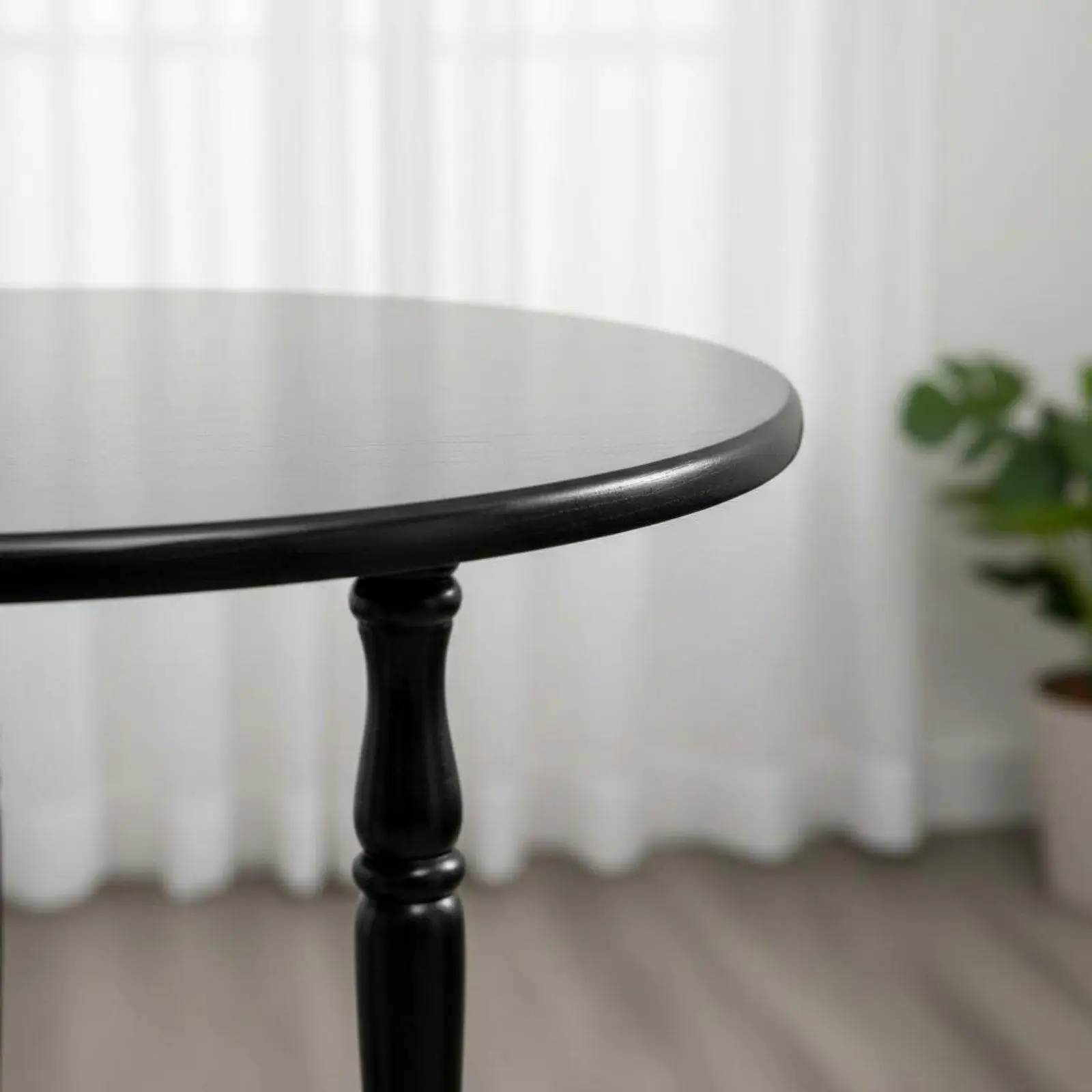 Small Round Corner Table Solid Wood Round End Table Long-Lasting Construction
