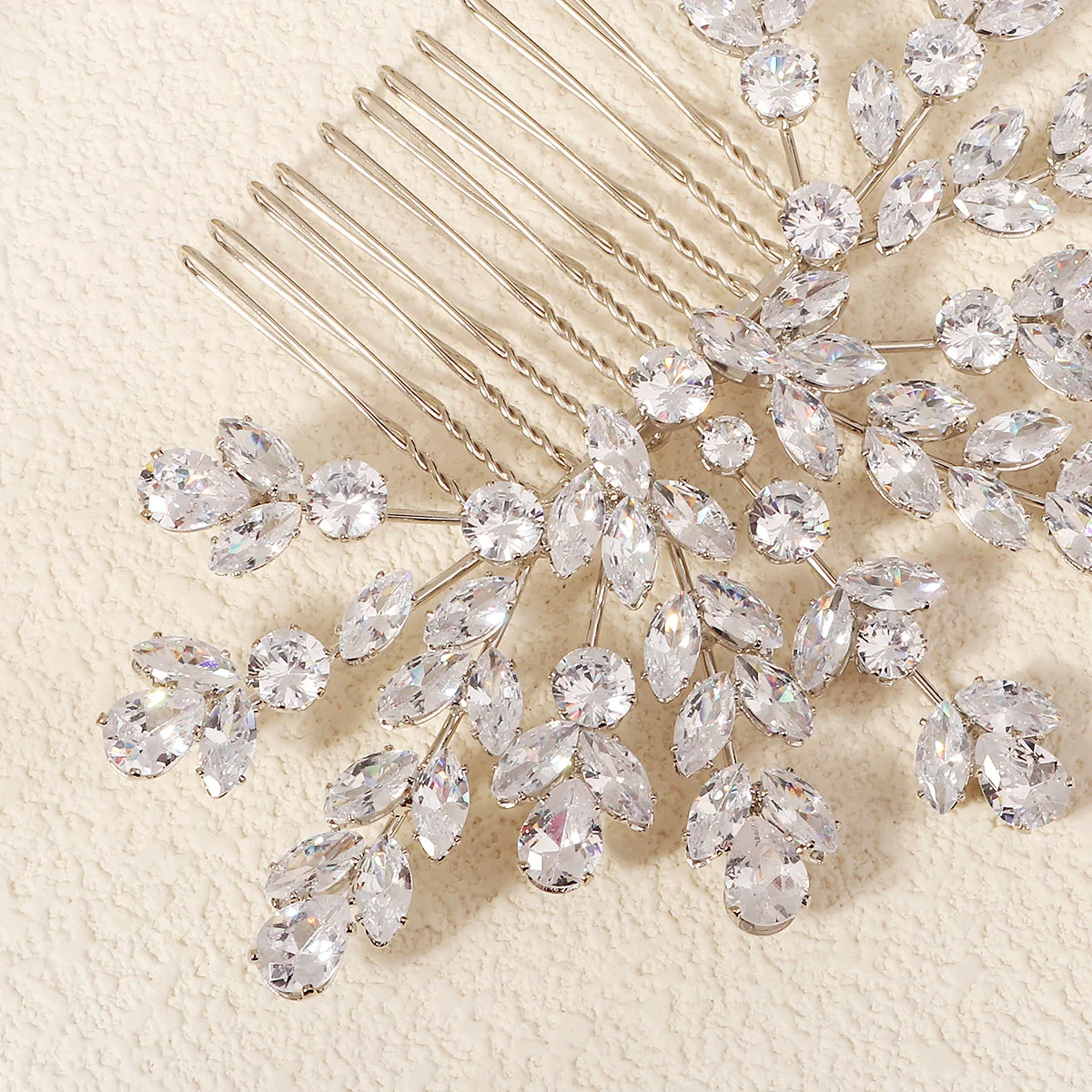 Explosion Bridal Hair Comb Fashion Crystal Zirconia Wedding Bride Side Clip Hair Comb Luxury Jewelry for Women Bridesmaid Gifts