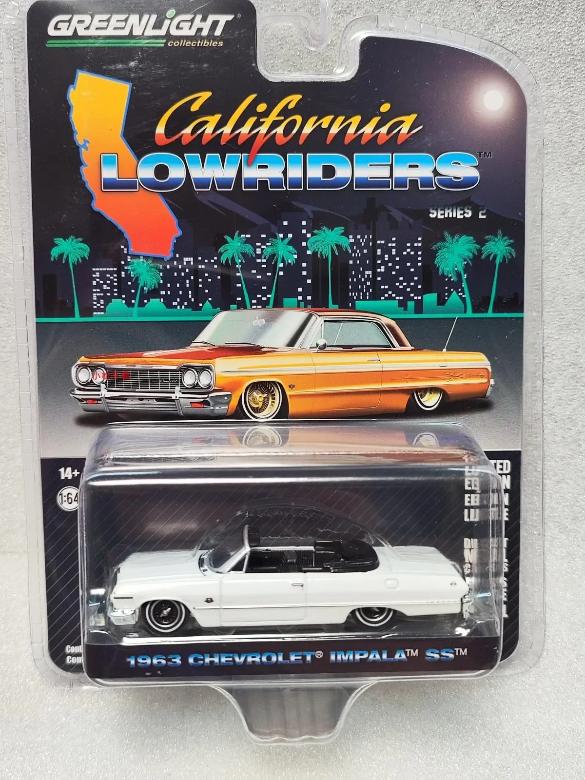 

1:64 Калифорния Низкая лежащая серия 2-1963 Chevrolet Impala SS Коллекция моделей автомобилей