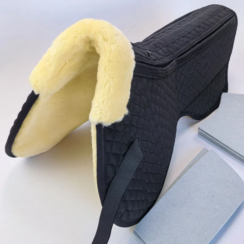 Balance pad Equestrian imitation wool saddle pad British shock absorption and anti-hitting horseback thickening adjustmen