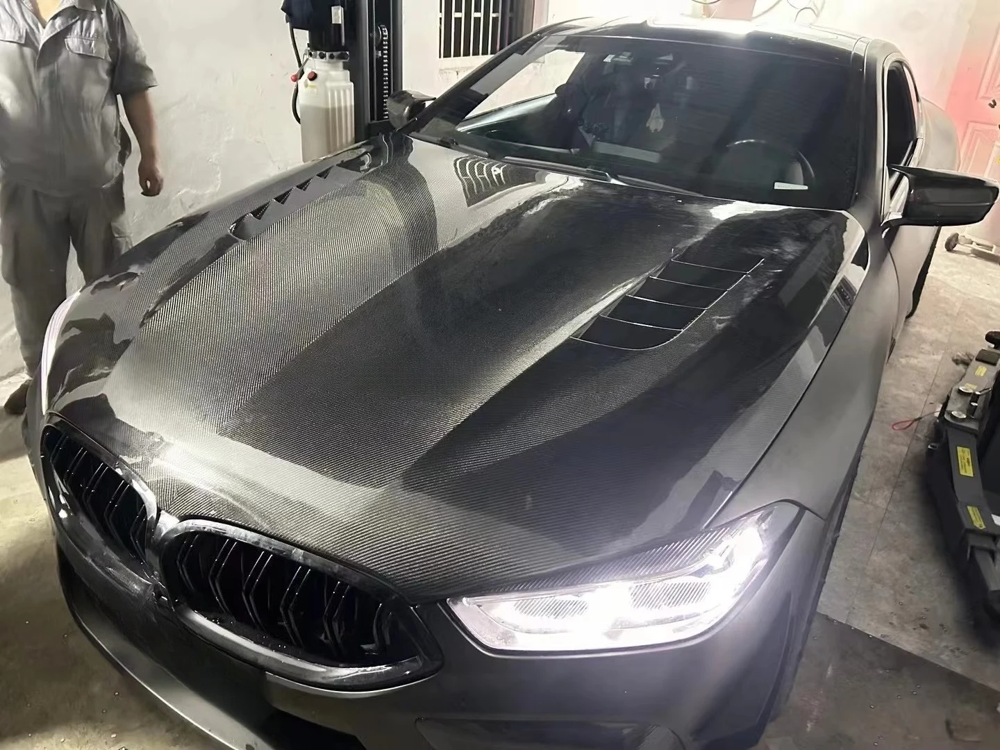 Hot Sale Carbon Fiber Hood for 8 Serices M8 Carbon Front Bonnet Engine Hood Autoparts