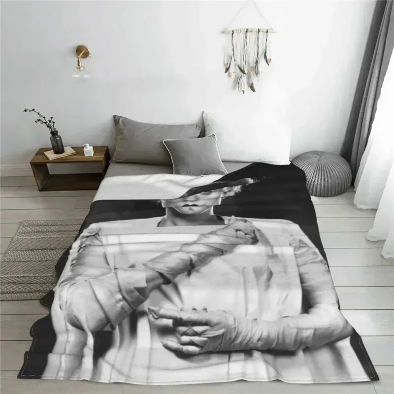 Classic Bride Of Frankenstein Blankets Warm Flannel Horror Film Throw Blanket for Home Bedroom Sofa