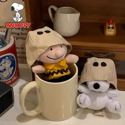 9cm Snoopy Cartoon Charlie Brown portachiavi simpatico sacchetto di carta copricapo mascherato Kawaii peluche bambola Anime peluche per regalo di compleanno