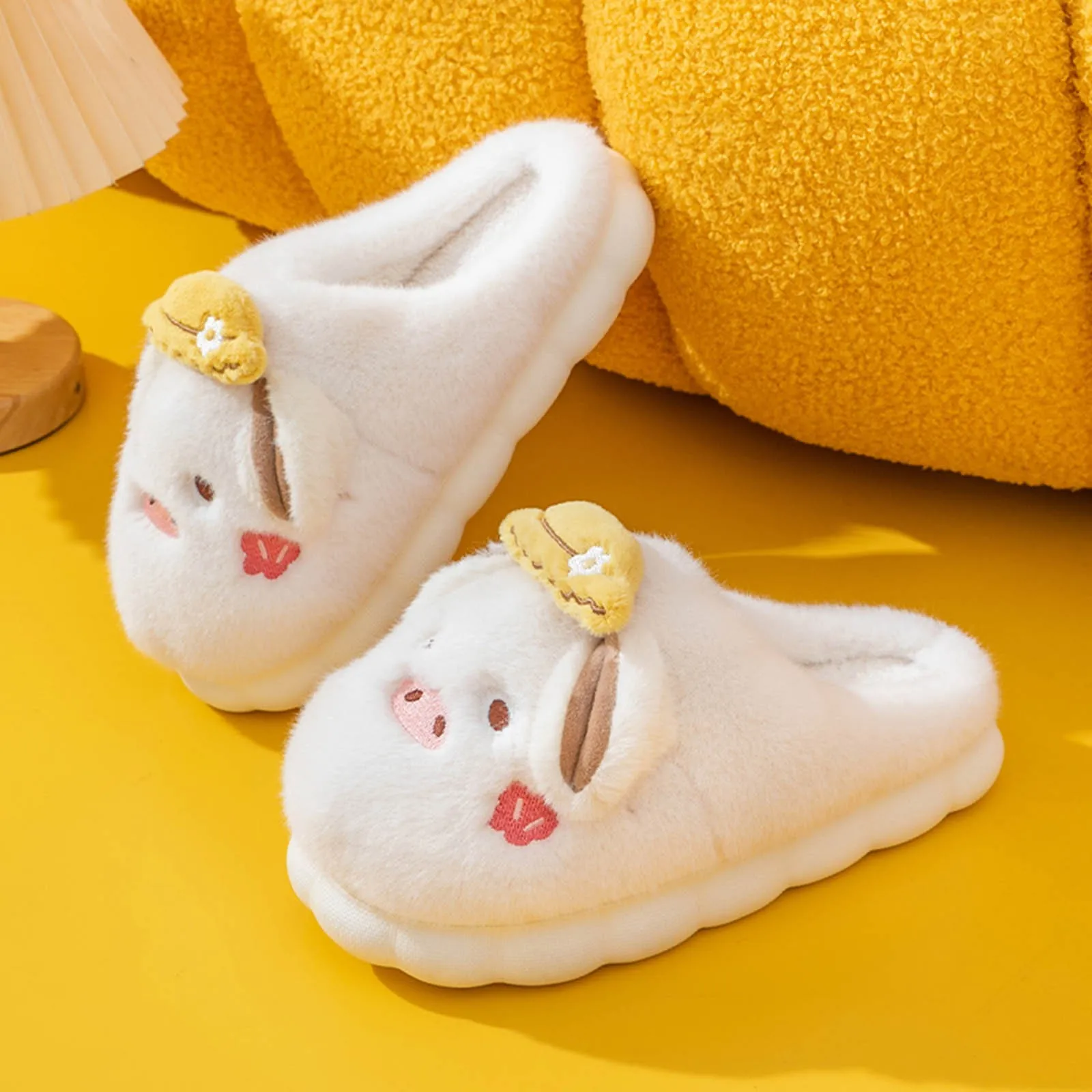 Cute Slippers Women Lovely Pig Cartoon Causal Indoor Shoes Winter Plush Warm Cozy Slides Thick Sole Non-Slip Bedroom Slippers