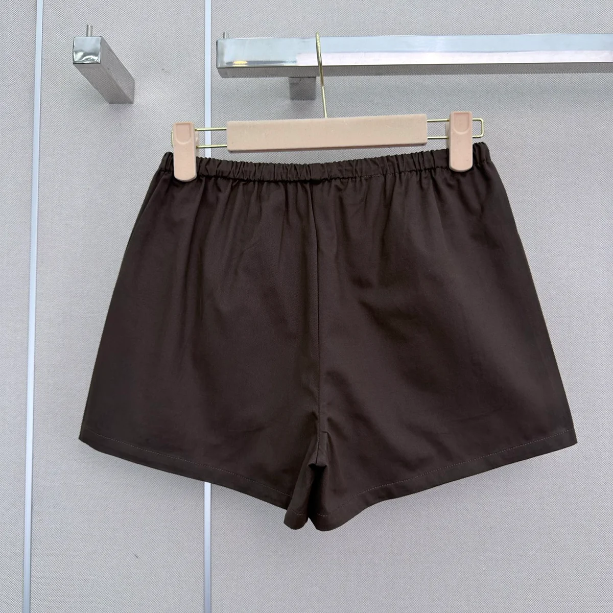 2026 High-Quality New Women's Outdoor Commute Zippered Pocket Quick-Dry Shorts--hb729