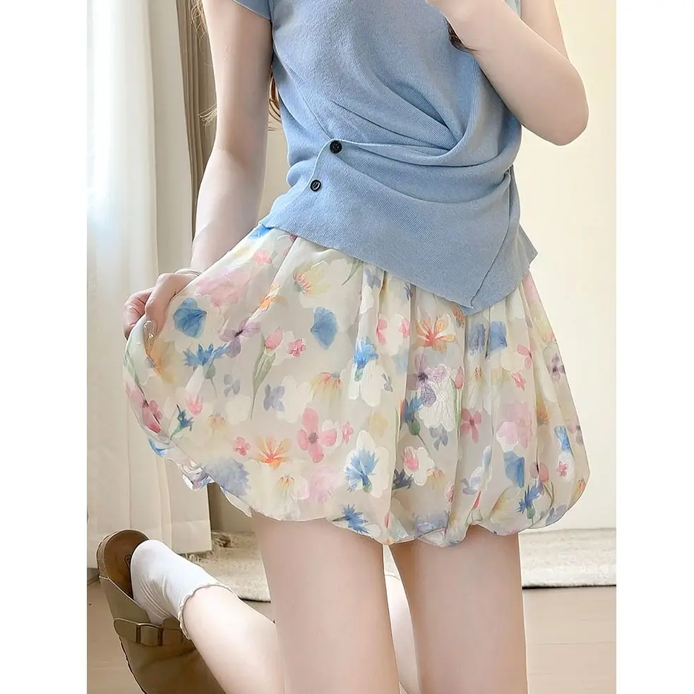 

Женская летняя короткая юбка-шорты с цветочным принтом и объемными цветами, 2025, с завышенной талией, утягивающая, повседневная, в стиле дофамин, средней длины