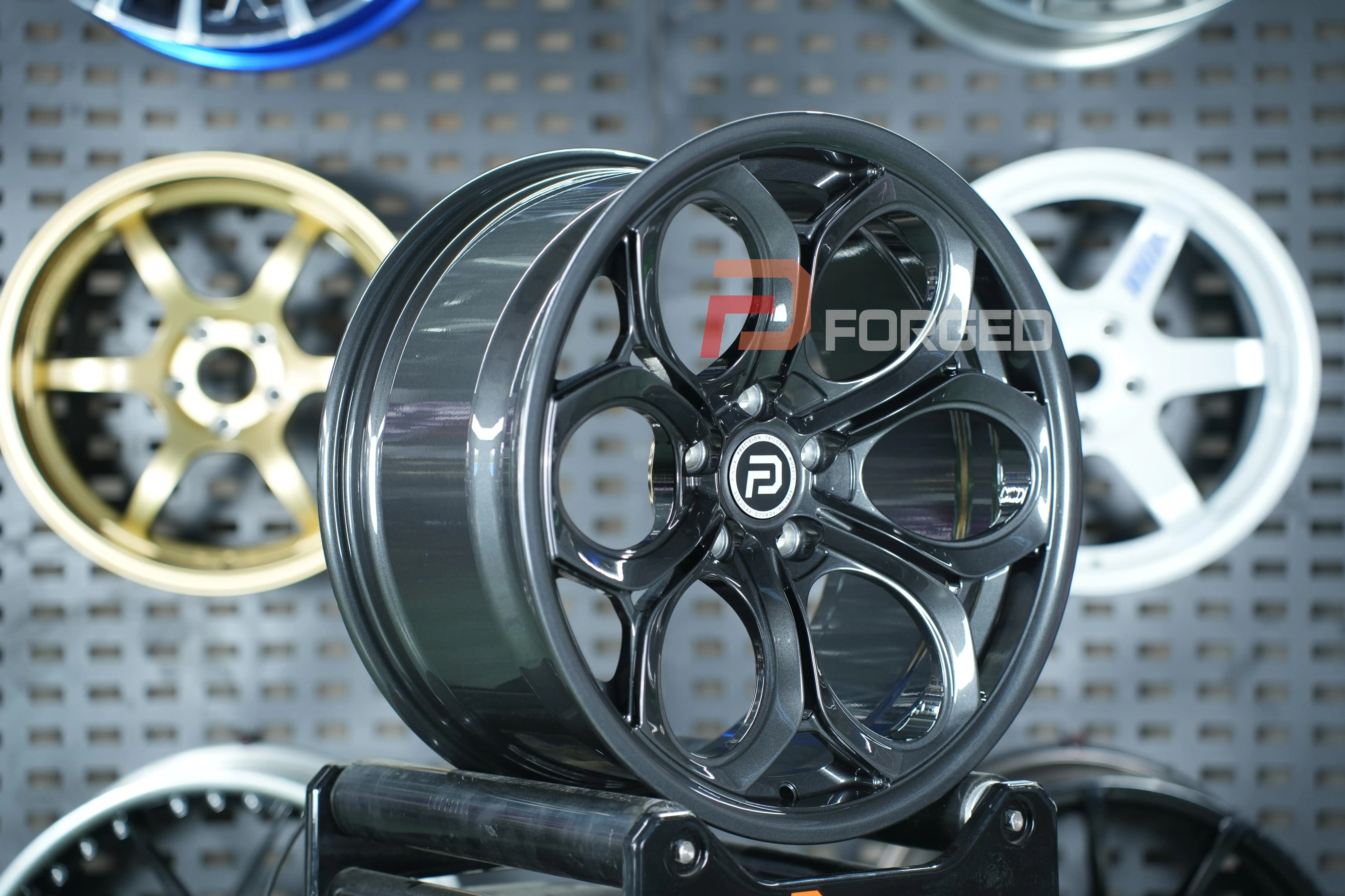 Custom High Quality Forged Alloy Wheels Lightweight Forged Wheels for Alfa Romeo Brera Spider MiTo Giulietta 4C Giulia Stelvio