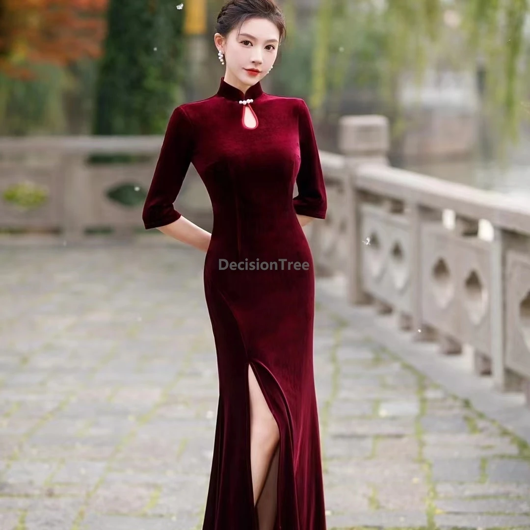 

2025 velvet qipao slimming fit fashionable high end stage performance cheongsam vintage traditional temperament chinese qipao