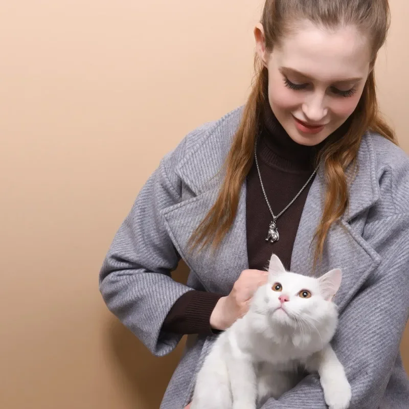 Gatos de aço inoxidável Colar pingente para mulheres e homens, Jóias animais bonitos, acessórios de moda, venda quente, presente de aniversário