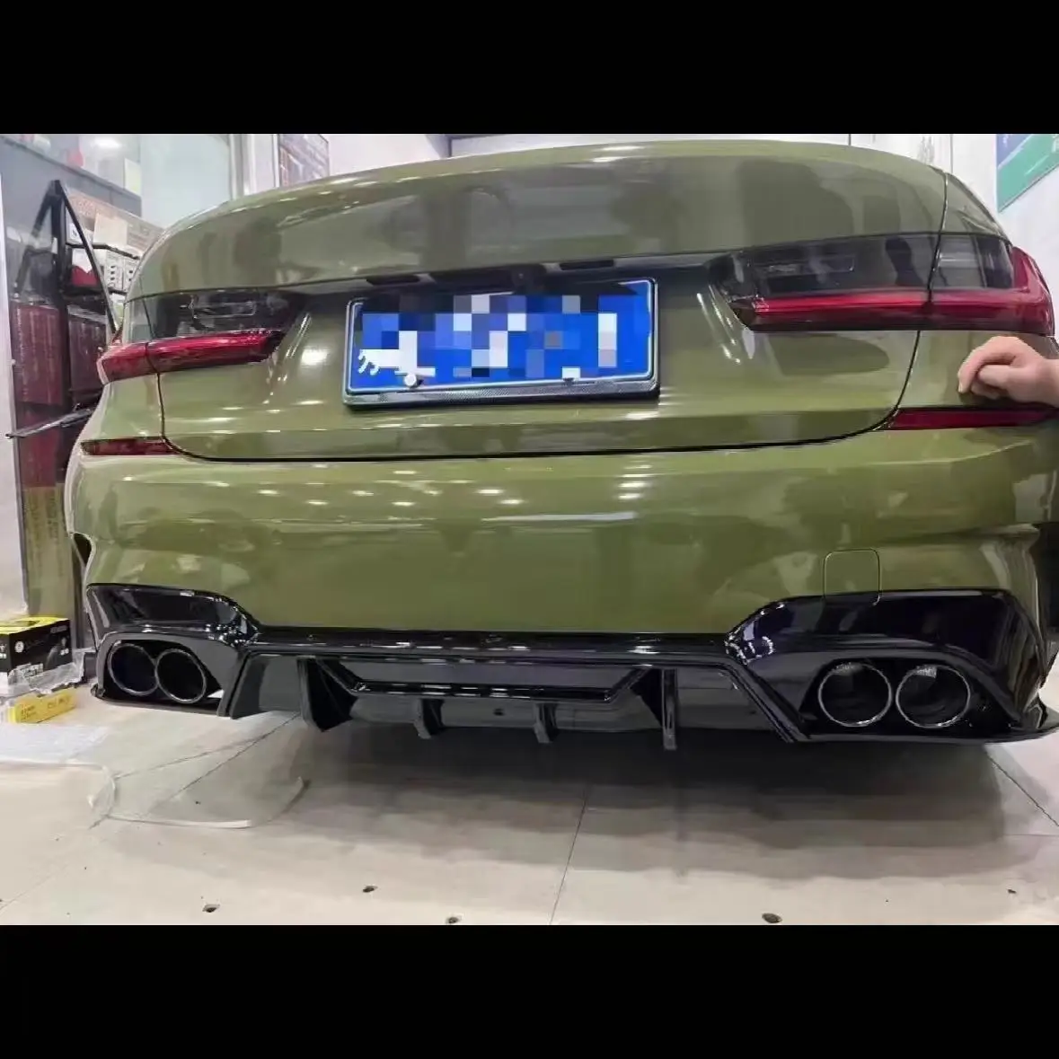 Factory Wholesale for BMW G20/G28 PRE LCI Plastic Material Bright Black Color Rear Lip & Diffuser Upgrade Body Kit