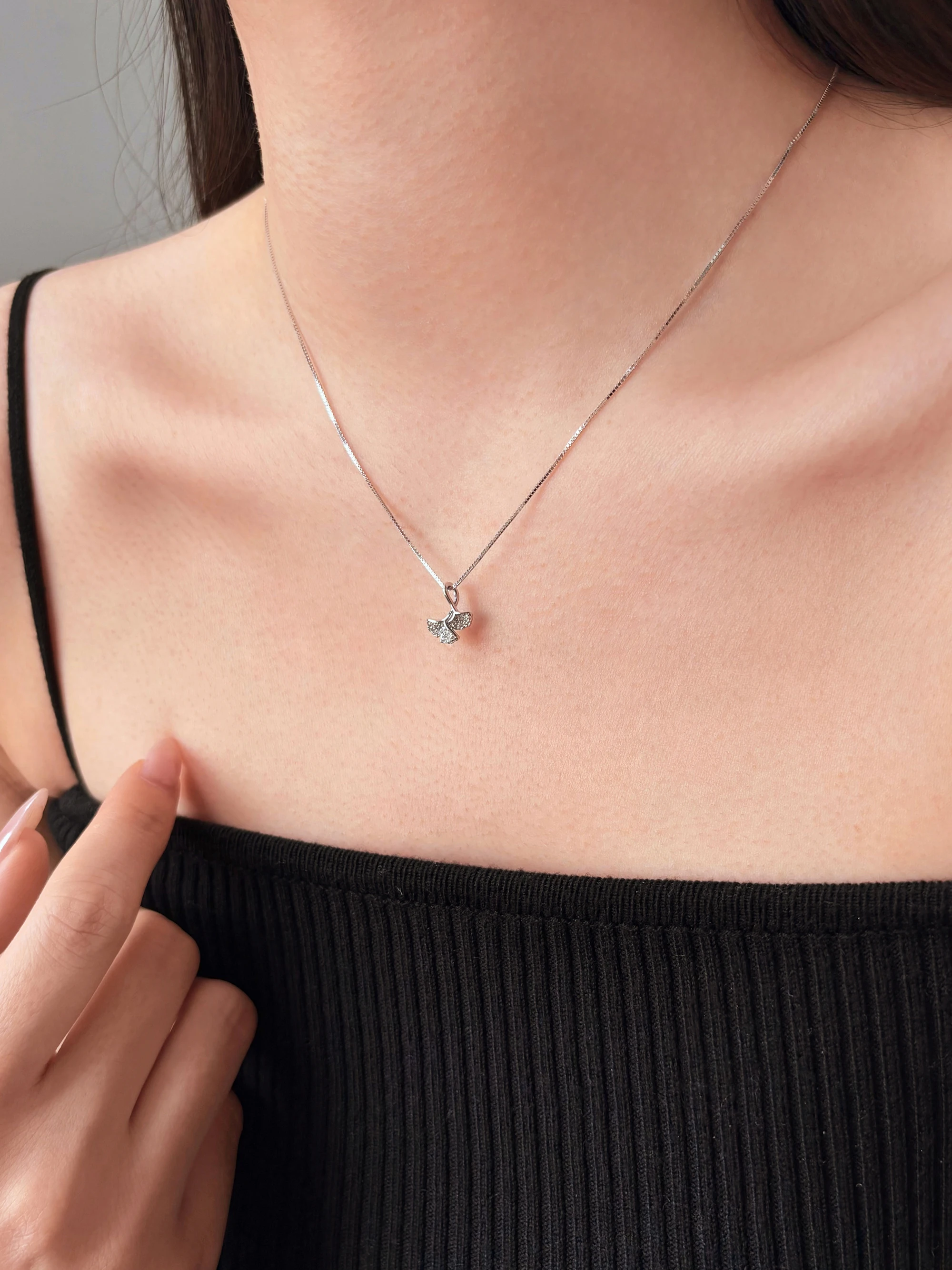 collier-feuille-d'Erable-lanyu-en-argent-925-avec-diamant-fermoir-boite-simple-bijou-Elegant-polyvalent-et-minimaliste