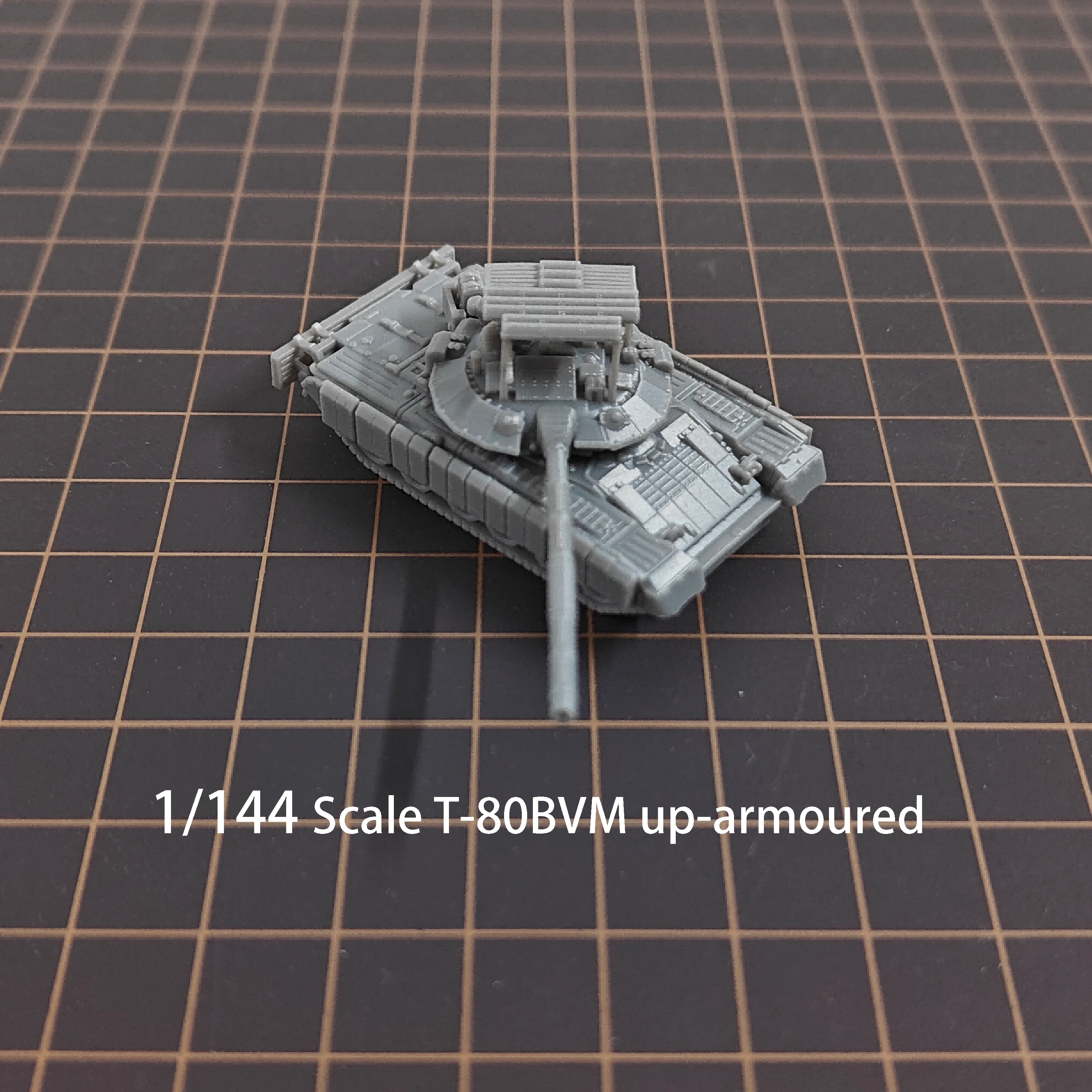 

1/144 Scale T-80BVM up-armoured Main Battle Tank Top Miniatures model kits