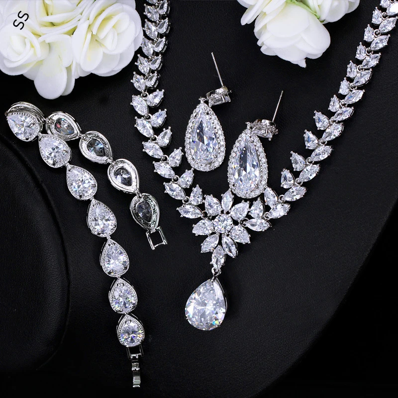 Bridal Wedding Dress Jewelry Accessories Necklace Earrings Bracelet Chain Real Gold Plating Color Preservation 3 Piece Sets