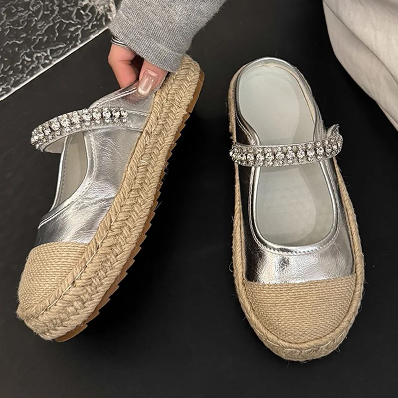 

Flats Women Slippers Summer Fashion Mules Shoes Retro Slingback Casual Woman Sandals 2025 New Trend Brand Dress Zapatos De Mujer