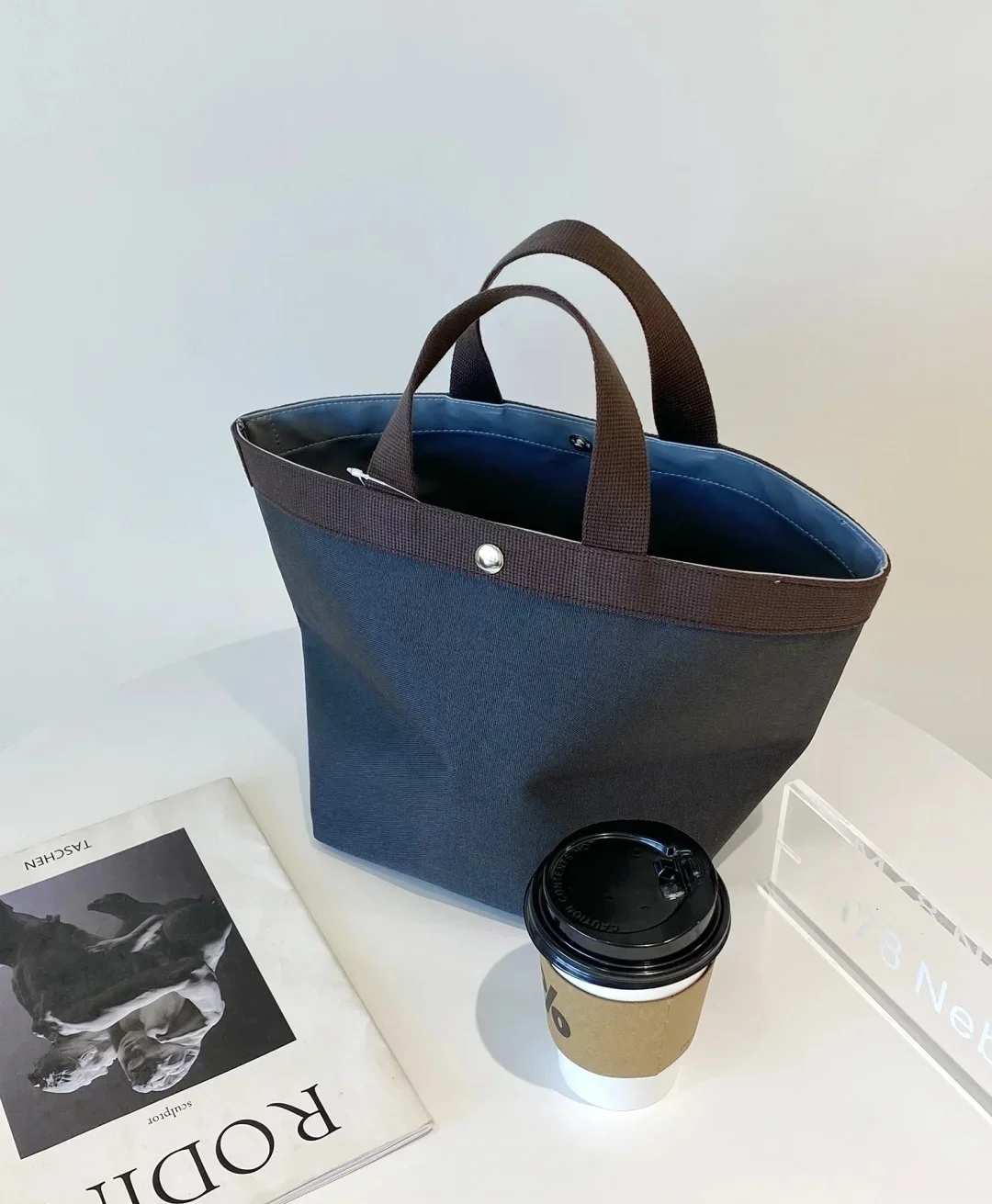 

New Oxford Cloth Waterproof Bucket Handbag Commuter Lunchbox Bag Pure Color Simple Japanese Style Women's Casual Fashion Bag