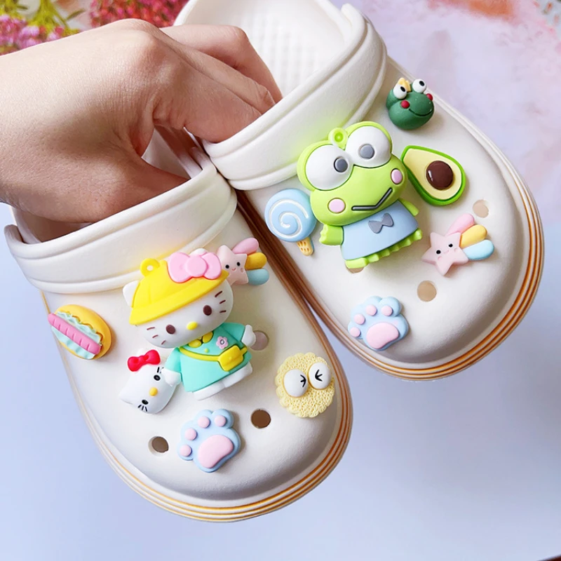 Sanrio Hello Kitty fibbia per scarpe Kawaii Kulomi cannella cane accessori Anime scarpe scarpe fiore scarpe fascino regali per bambini