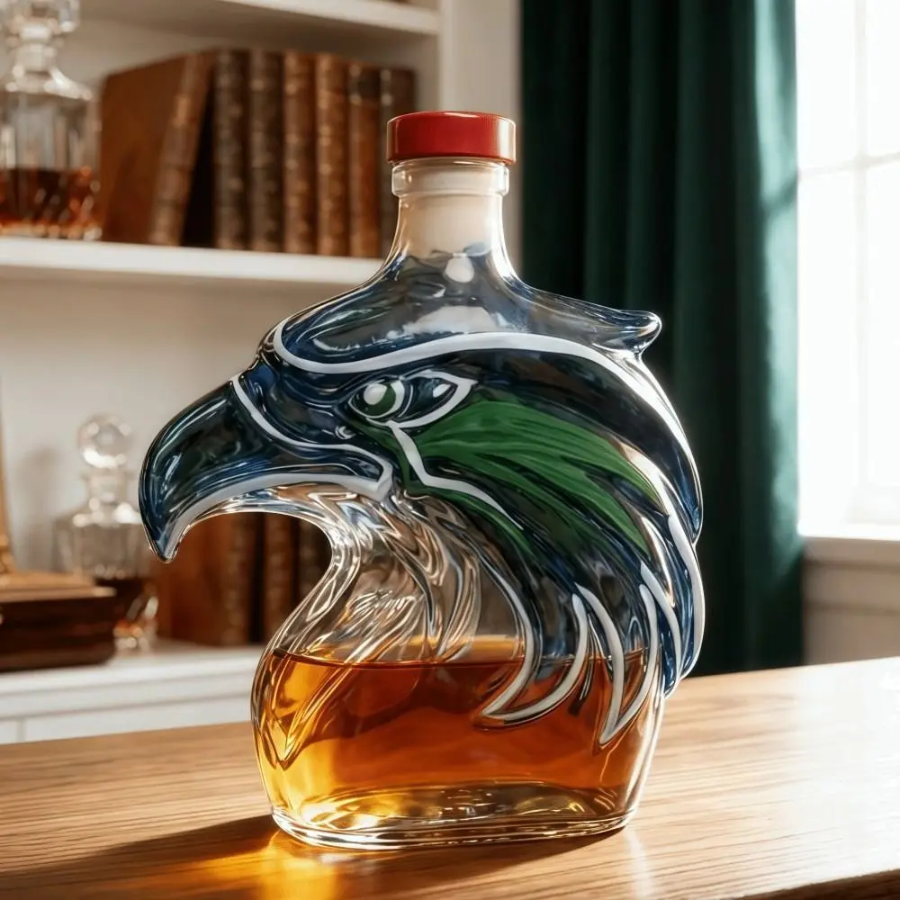 Unique 3D Eagle Whiskey Bottle Transparent 300 Ml Glass Decanter Sturdy with Cover Eagle Head Wine Bottle Home Decor