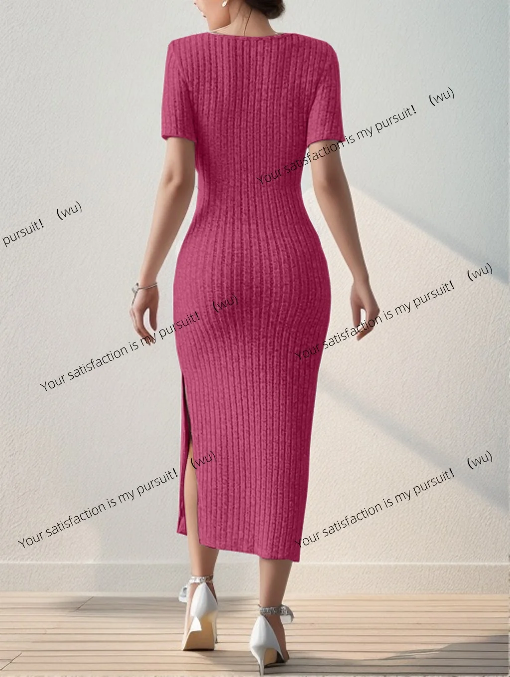 Sommerlicher, quadratischer Ausschnitt, hüftbetonter mittellanger Rock, kurzärmliges, vielseitiges Strickkleid mit Schlitz