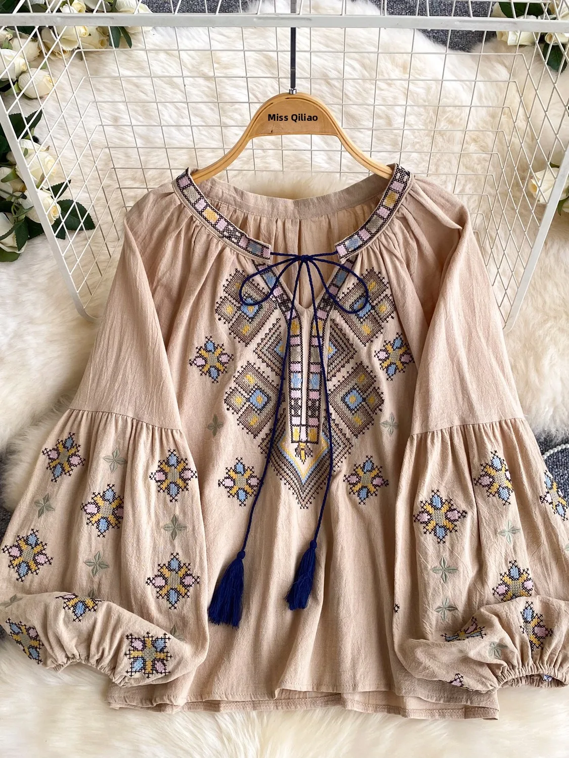 Afashion Bohemian Style Embroidered Tassel Shirt Women's Long Sleeve Loose Meat Covering Lantern Sleeve Holiday Style Top