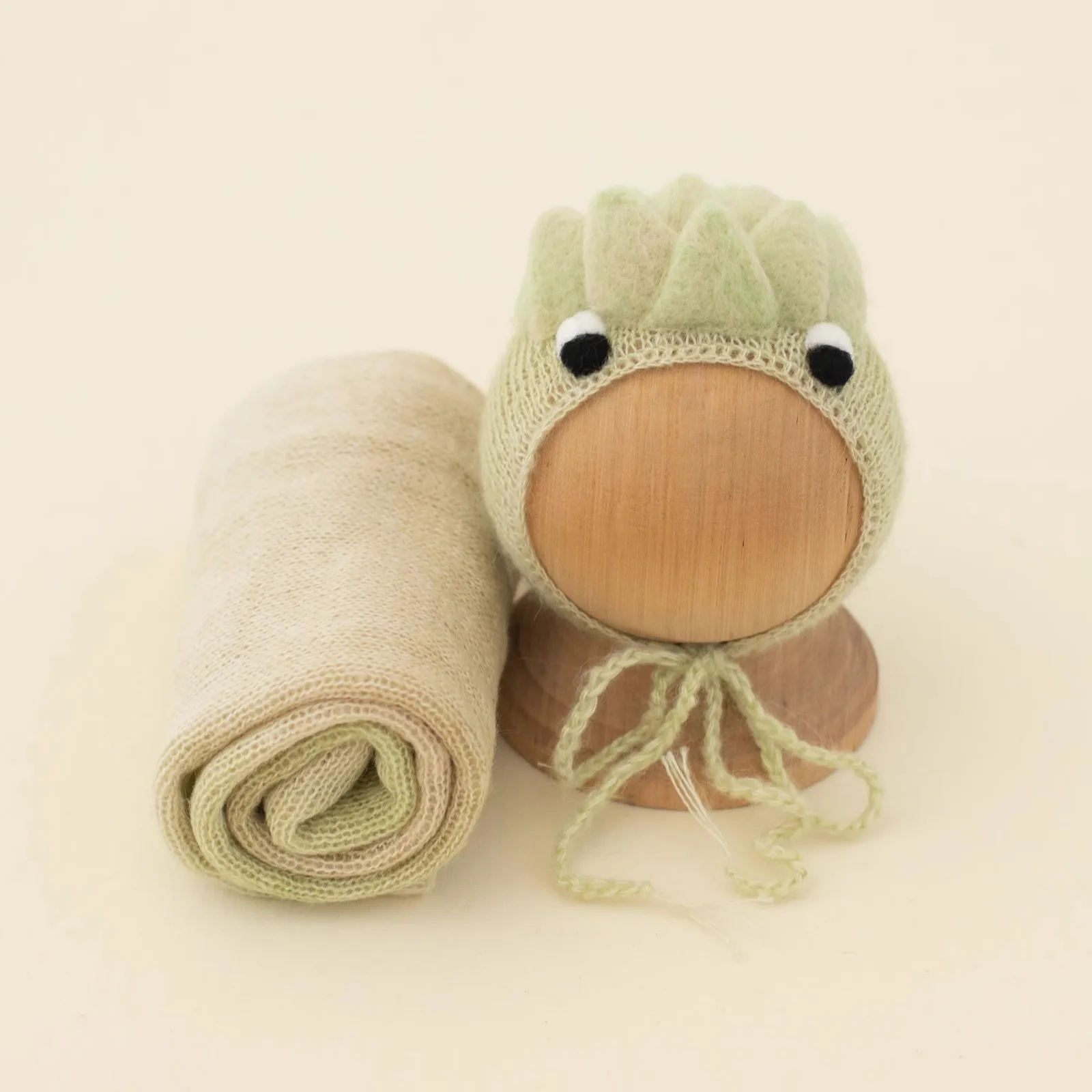 การถ่ายภาพทารกแรกเกิดอุปกรณ์เสริมสําหรับถ่ายภาพ Handmade สีเขียวงูหมวกตุ๊กตาไข่และขนสัตว์ห่อชุดสําหรับสตูดิโอถ่ายภาพ
