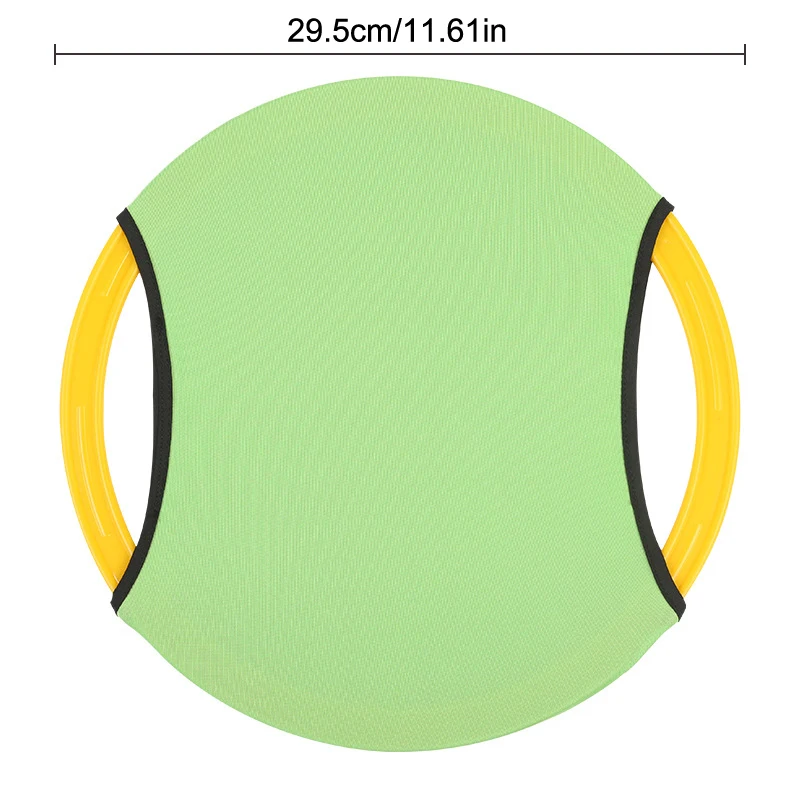 Anel saltando das crianças jogando bola ao ar livre pai criança interação colaboração jogo engraçado bola elástica brinquedos educativos