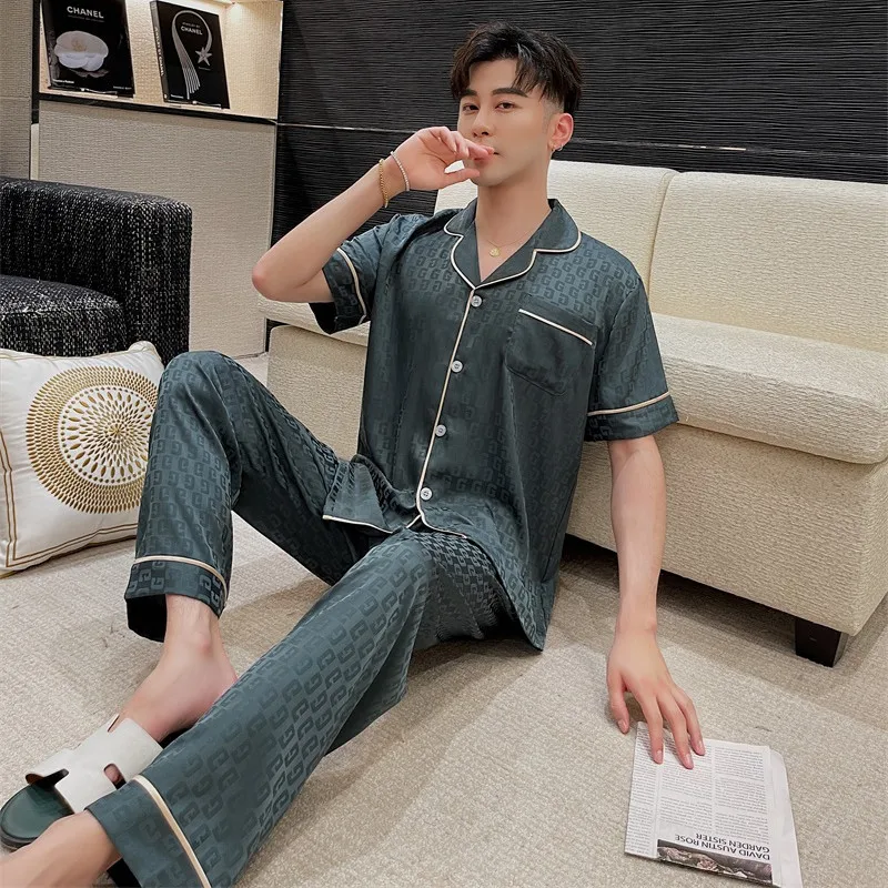 Fashion men's plain three-piece pajamas Summer thin ice silk lapel nightgown boys open button short sleeve pants home wear