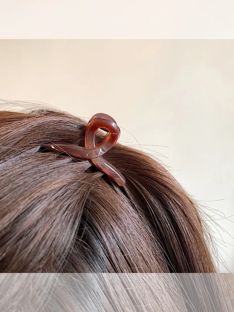 Small Size Shark Clip Ponytail Height Fixed Gadget Small Jaw Clip Bang Clip Accessories High Sense Clip Headdress Hairpin Female