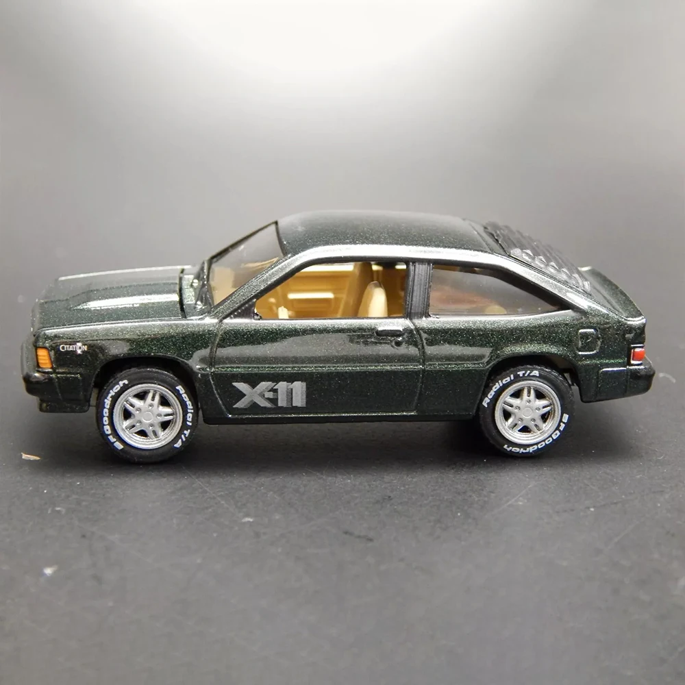 M2 Machines 1/64 1981 Chevy Citation X-11 Bburago 1:64 합금 경주용 자동차 프리미엄 미니어처 자동차, 어린이 놀이 차량 모델 취미