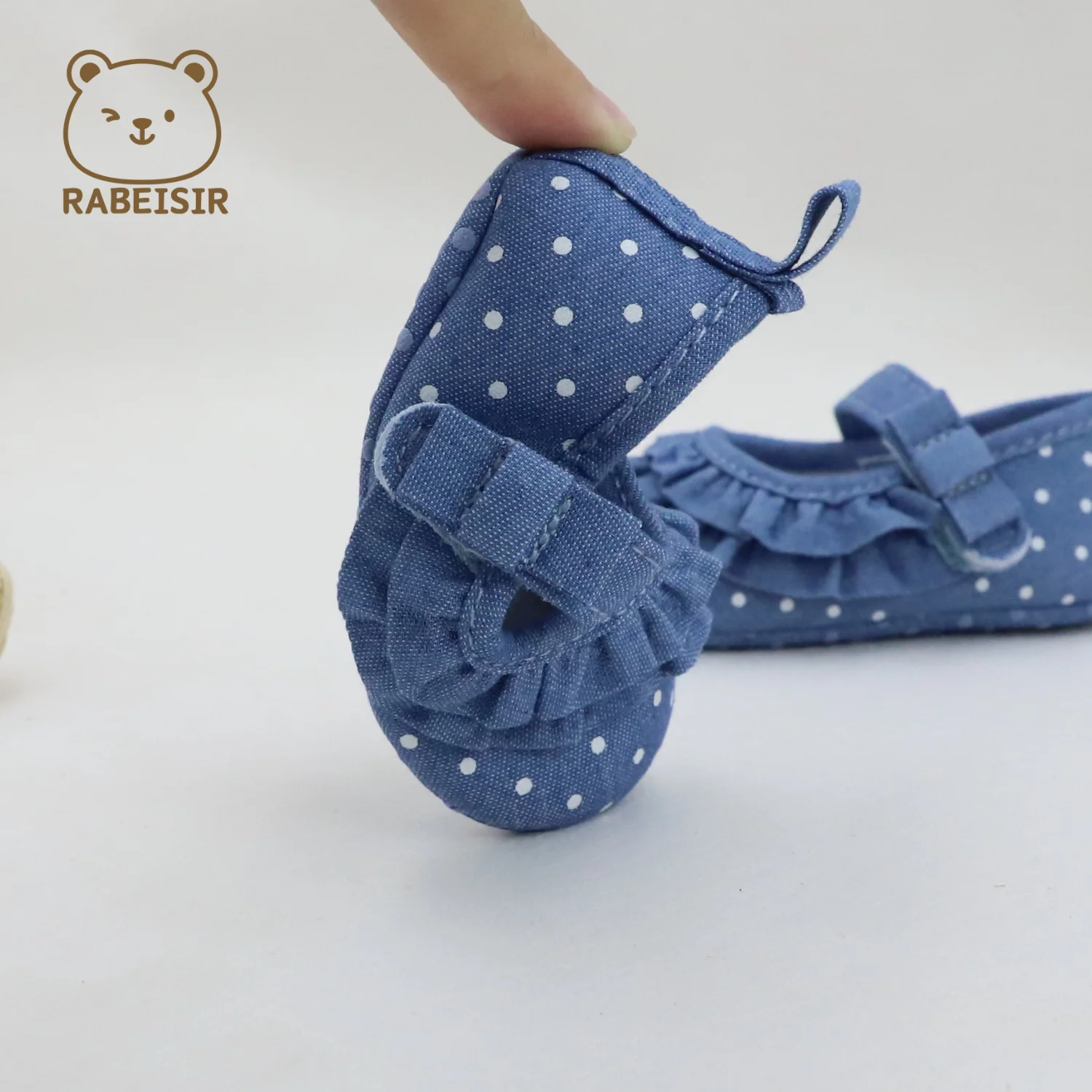 الربيع والخريف السنة الجديدة أحذية المشي للأطفال 0-1 ونصف سنة الإناث الطفل القماش سوليد الطابق الأحذية لينة سوليد مريحة
