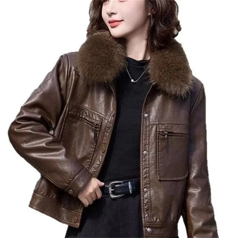 Chaquetas de mujer, nueva ropa de abrigo, cuello de piel de invierno y acolchado de terciopelo, abrigo informal cálido de cuero corto a la moda para mujer, chaqueta de cuero