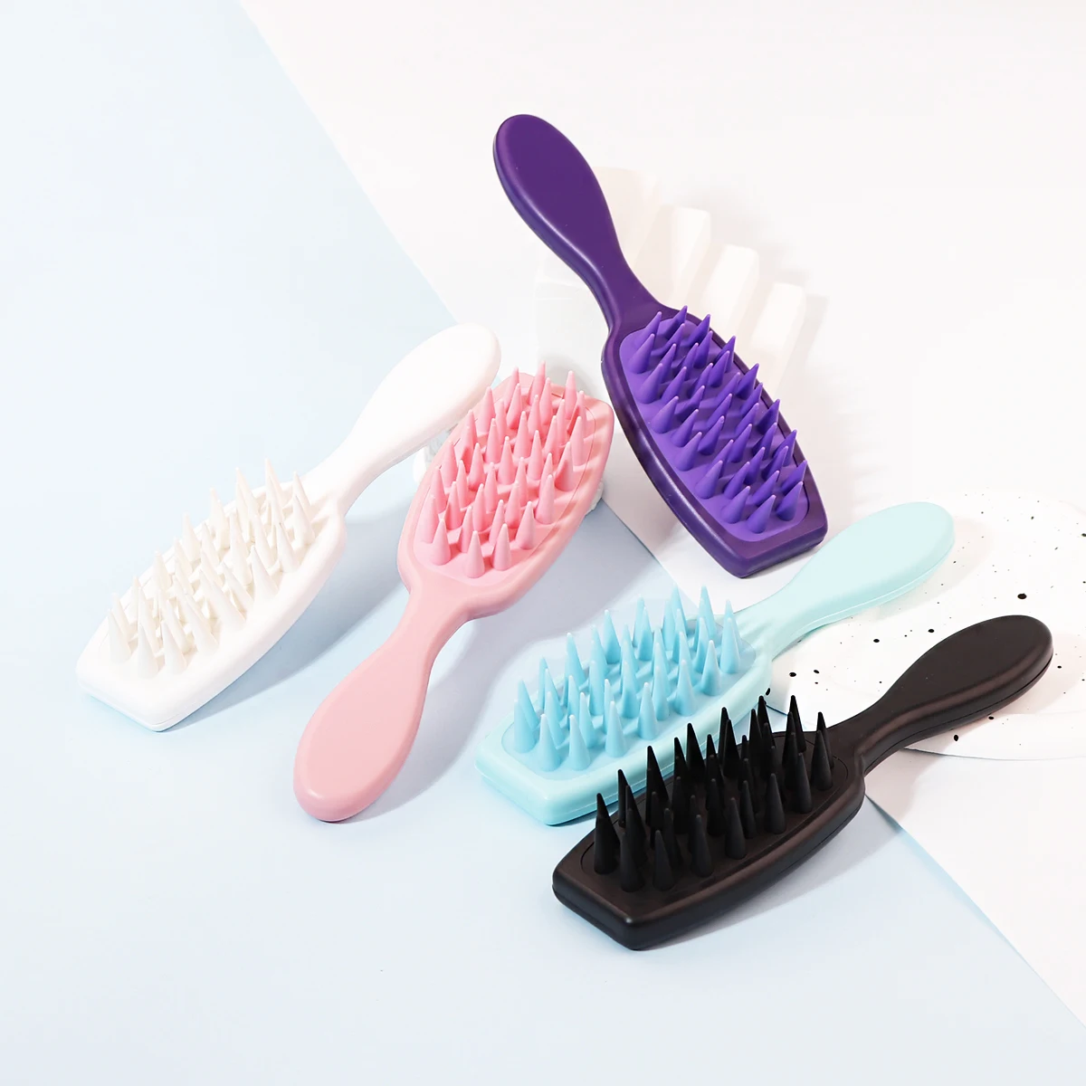 قطعة واحدة من فرشاة شامبو السيليكون الناعمة بمقبض ممتد، شعيرات سيليكون، مقبض بلاستيكي ABS، خاصة للشعر المستعار الحقيقي