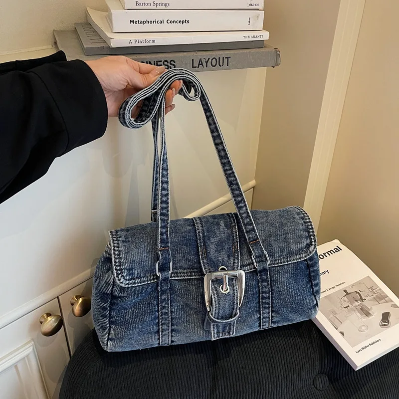 

Зимняя винтажная джинсовая большая сумка 2025 года, женская сумка через плечо в уличном стиле, просторная пригородная сумка через плечо, повседневная сумка «день-ночь»