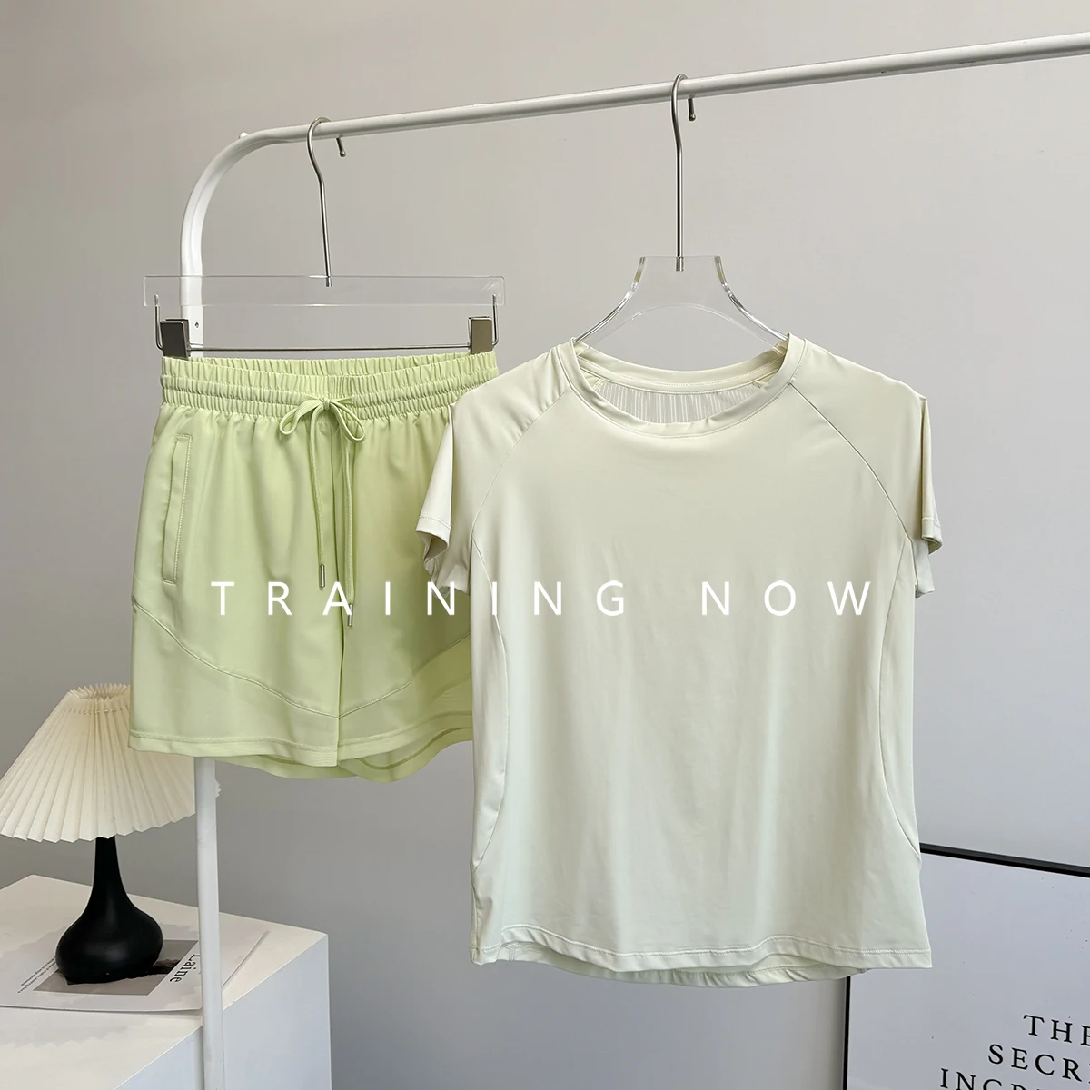 Tuta sportiva casual ampia per donna maratona all'aperto da corsa pantaloncini ad asciugatura rapida pantaloncini tuta fitness yoga sottile estiva