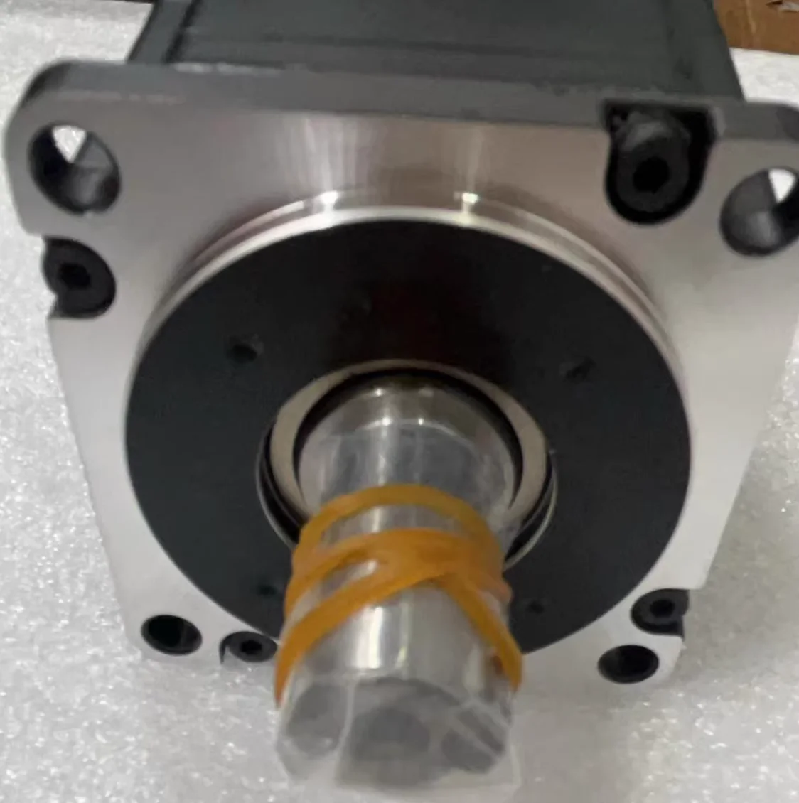 

SGMPH-08A1A-TF11 Brand new Servo Motor，Fast shipping，In Stock，SGMPH 08A1A TF11