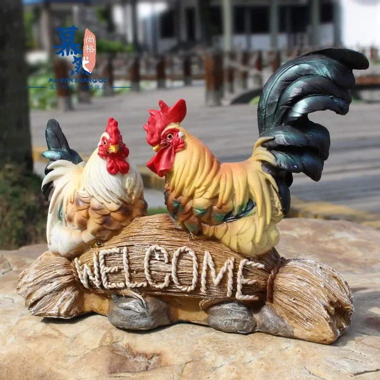 

Artificial Couple Chicken Welcome Sign Outdoor Garden Ornament Special Shop Decoration Resin Animal Sculpture Craft Gift